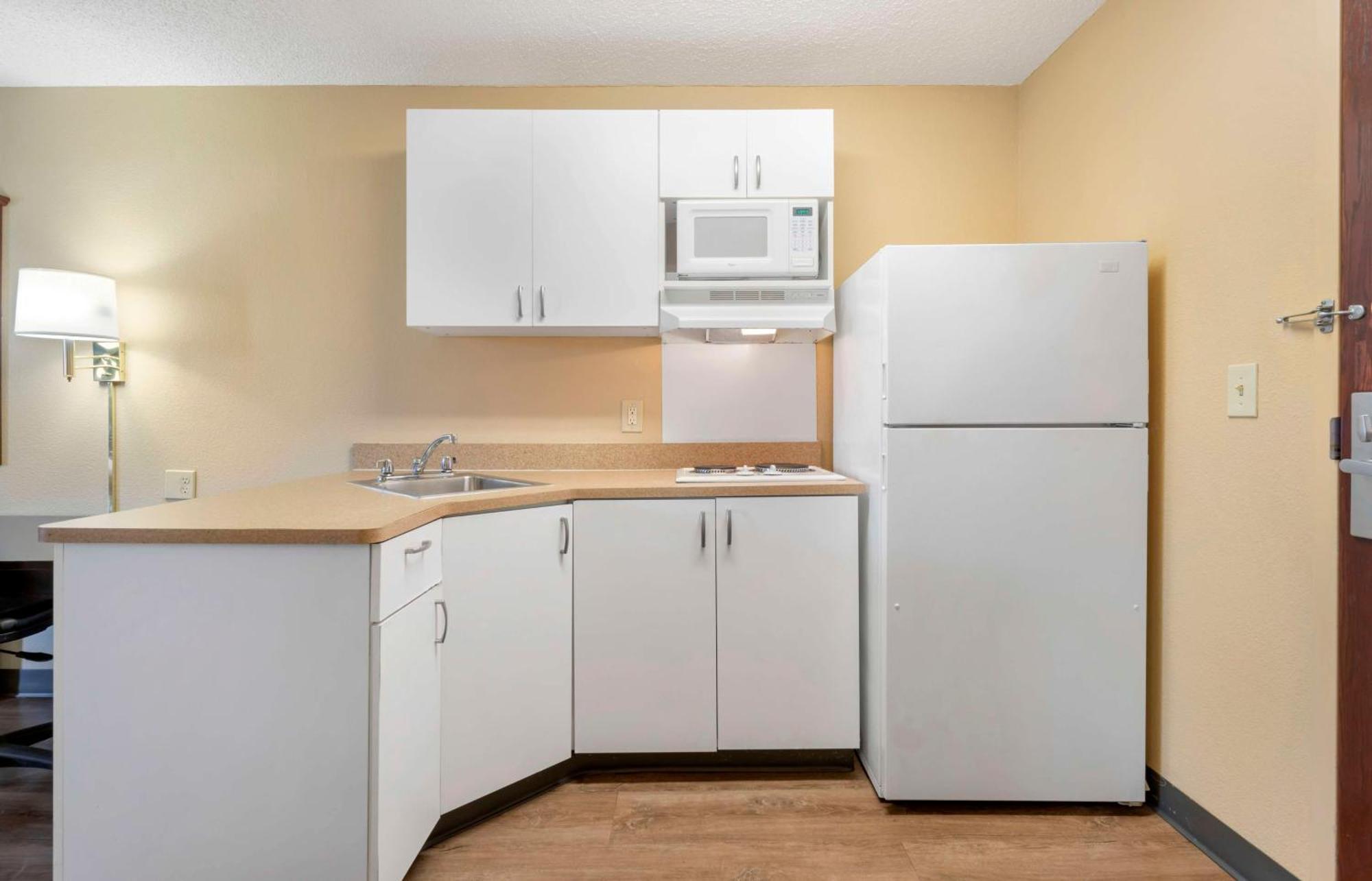 Extended Stay America Suites - Stockton - Tracy Esterno foto